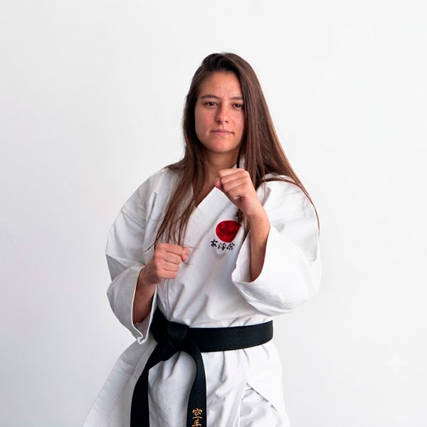Lola-Karategi